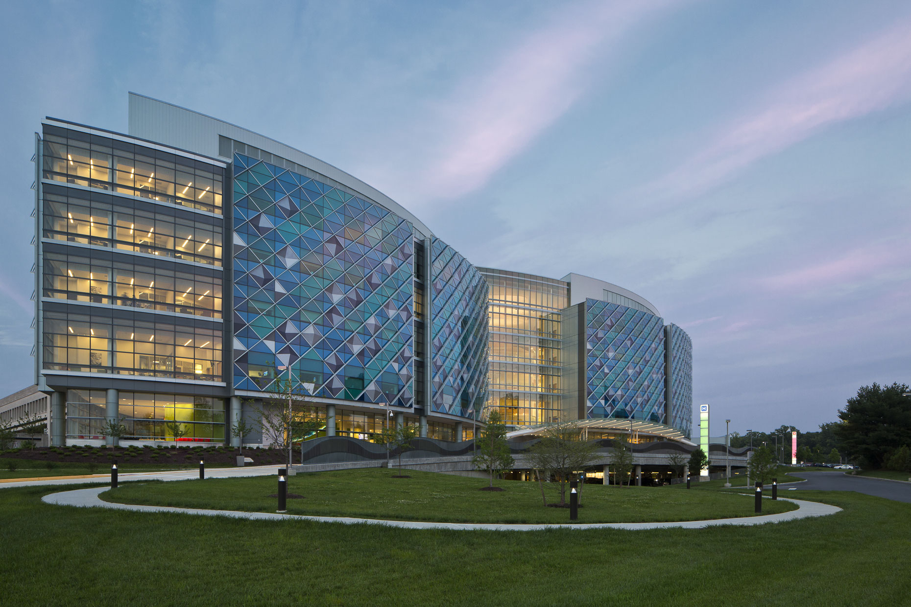 Nemours Alfred I DuPont Hospital for Children by FKP Architects photographed by Brad Feinknopf based in Columbus, Ohio