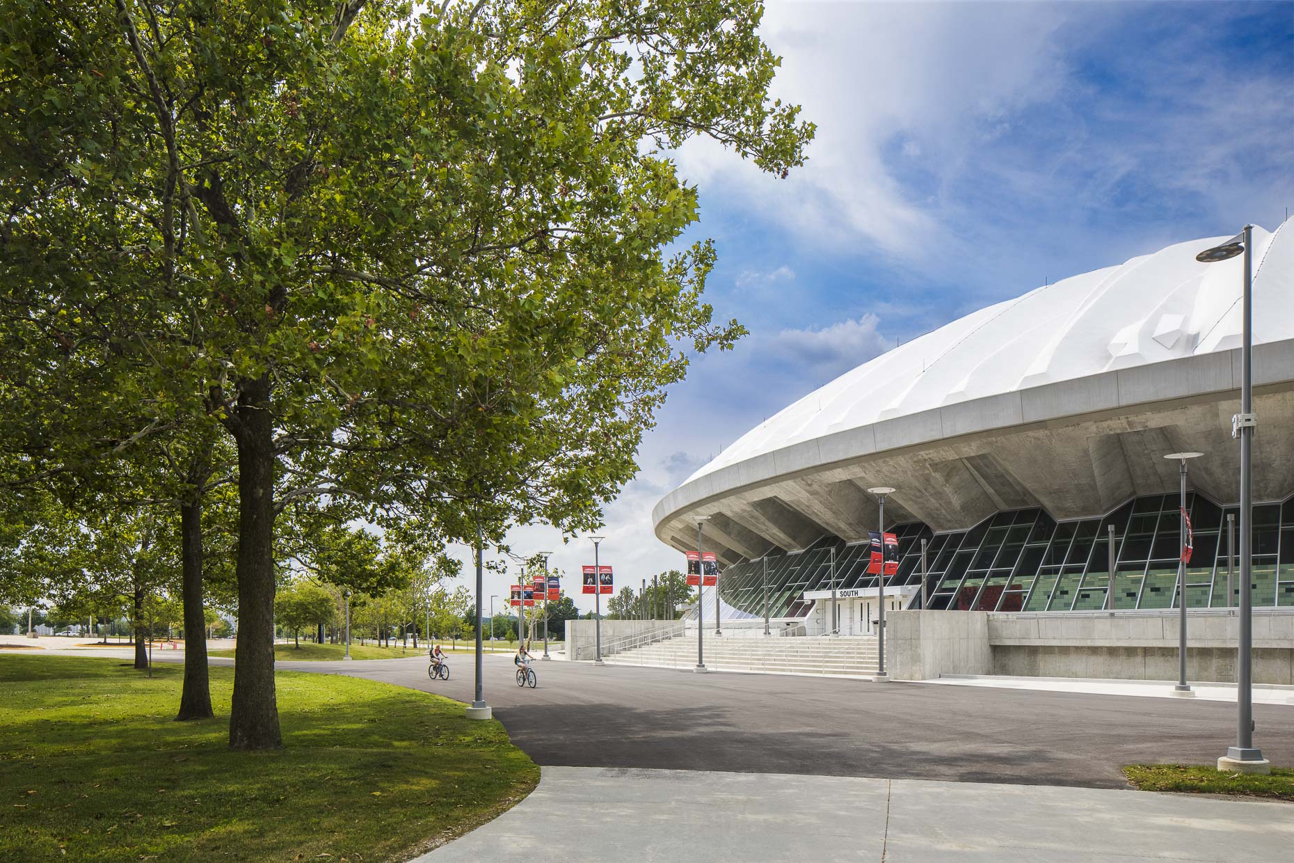 University of Illinois State Farm Center by AECOM photographed by Brad Feinknopf based in Columbus, Ohio