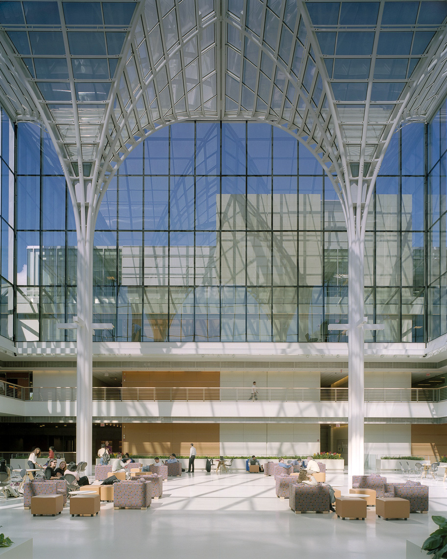 University of Chicago Graduate School of Business by Rafael Vinoly ...