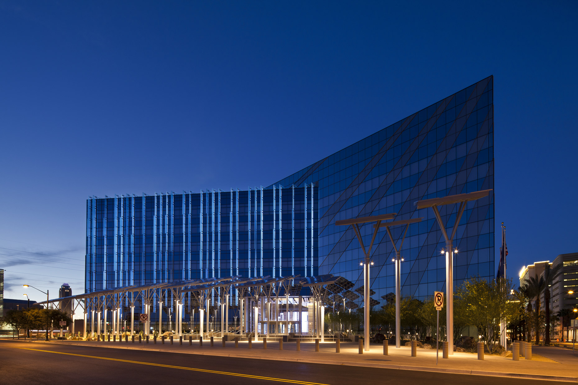 Las Vegas City Hall by Elkus Manfredi Architects