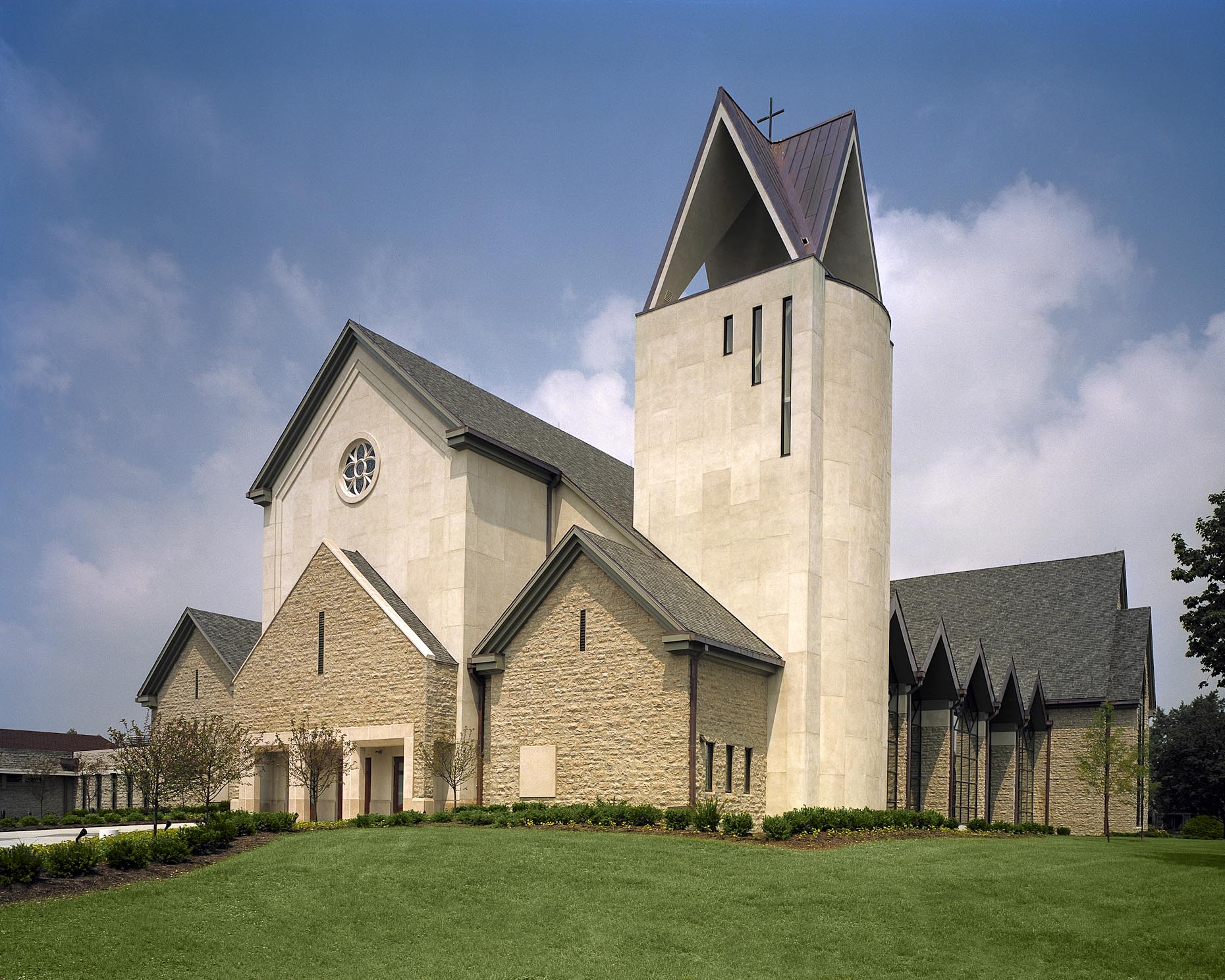St. Andrews Church by Feinknopf Macioce Schappa Architects Photographed by Brad Feinknopf based in Columbus, Ohio
